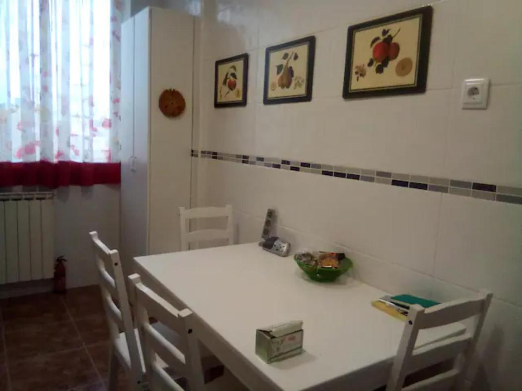 Las Golondrinas Zaragoza habitación individual Saragoça Exterior foto